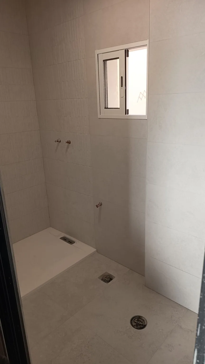 Ducha alicatada